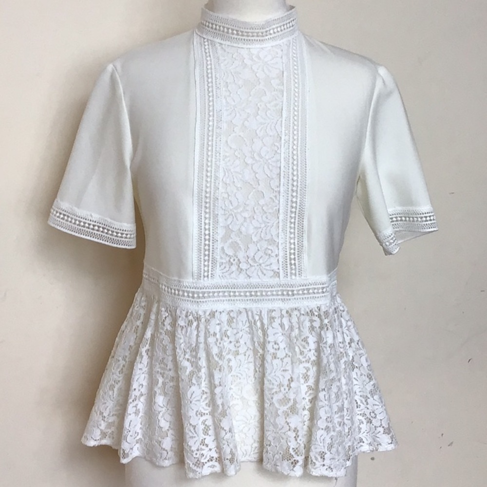 ZARA WOMAN Ivory Color Blouse With Lace Details.